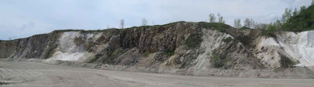 Panoramic view of highwall with alternating St Peter sandstone and Platteville carbonates. Looking southeast. Click for larger.